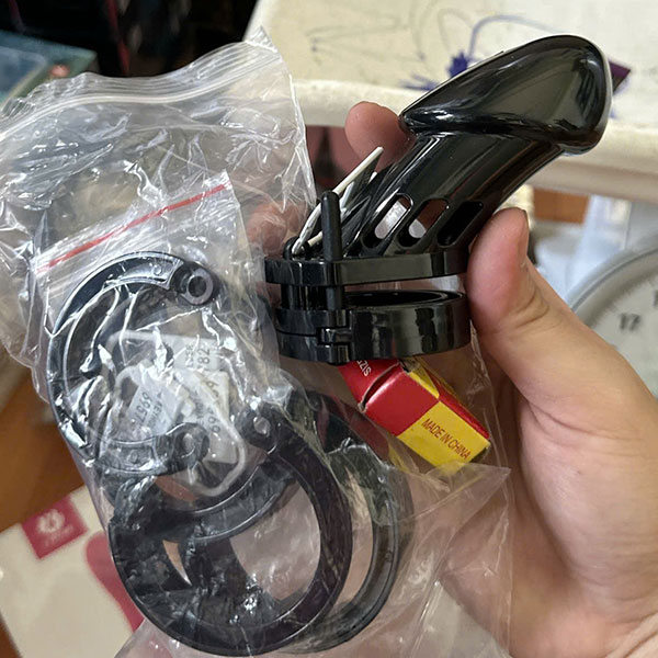 Khóa dương vật nhựa tốt Migyy Lock cho các cặp đôi Boss - Slave